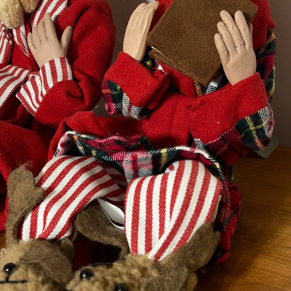 Raz Imports Christmas Elf Shelf Sitter Set Red Plaid Pajamas‎ Moose Slippers NWT